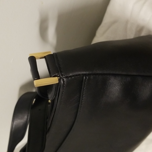 Aigner Shoulder Bag - Picture 4 of 7